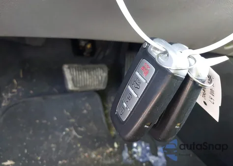 2013 Hyundai Elantra Gls/Limited from USA, damaged, VIN KMHDH4AE9D4609304